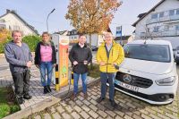 Bildunterschrift: Freuen sich über die neue Ladesäule: (v.l.) Michael Neier, Bauhof, Alexandra Rohde, Verbandsgemeinde Vallendar, Christopher Dold, evm und Horst Klöckner, Ortsbürgermeister Niederwerth. Foto: Sascha Ditscher